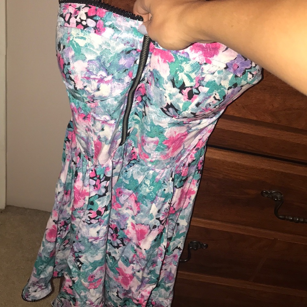 EUC super cute floral strapless dress